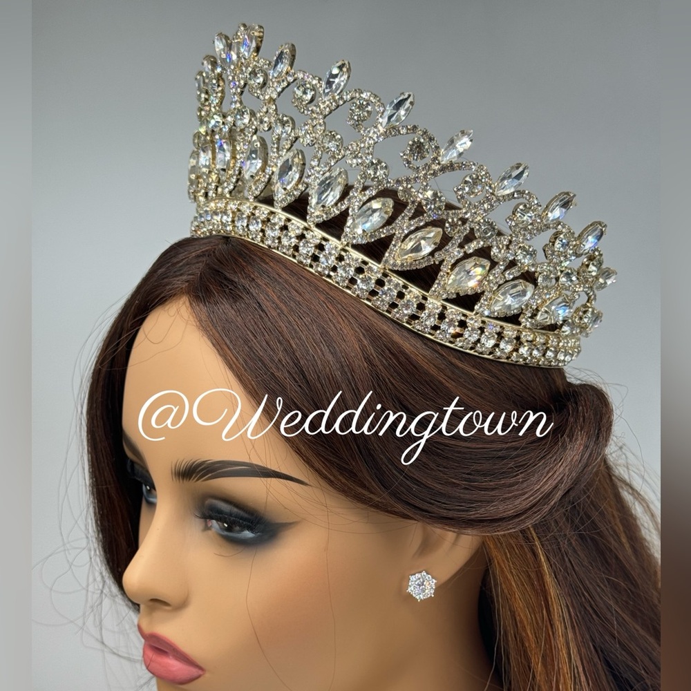 Crown tiara gold tone diamond crystals wedding quince quinceañera